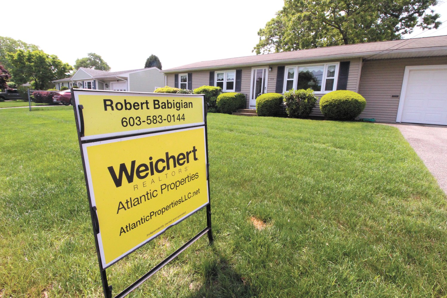 DEMAND IS STILL THERE: Realtor Robert Babigan said there were multiple offers following the open house held over the weekend on this property on Viscount Road. He said offers exceeded the $349,900 asking price. (Warwick Beacon photo)